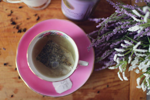 Photo by Leah Kelley: https://www.pexels.com/photo/tea-bag-in-teacup-341514/